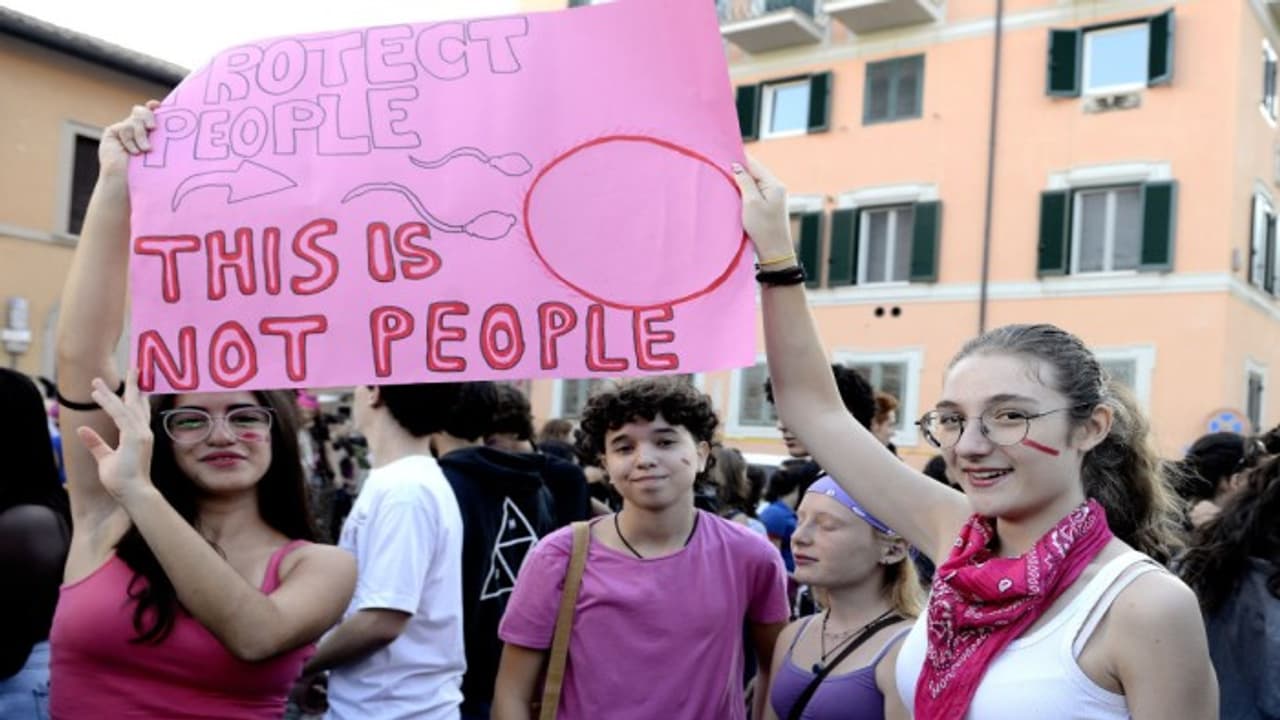 US state Arizona approves constitutional right to abortion, overturns state's 15 week ban US state Arizona approves constitutional right to abortion, overturns state's 15 week ban