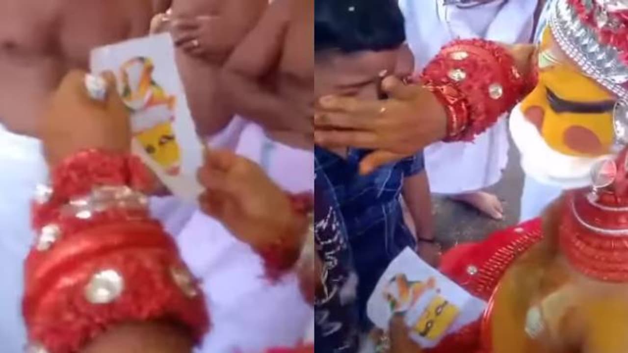 'ഒരു കാലത്തും കരയാനാക്കൂല മുത്തപ്പൻ'; കണ്ണുനനഞ്ഞ് നവദേവ്, ചിത്രം കണ്ടുപിടിച്ചു, നിറം വാങ്ങാൻ പണവും അനുഗ്രവും 'ഒരു കാലത്തും കരയാനാക്കൂല മുത്തപ്പൻ'; കണ്ണുനനഞ്ഞ് നവദേവ്, ചിത്രം കണ്ടുപിടിച്ചു, നിറം വാങ്ങാൻ പണവും അനുഗ്രവും