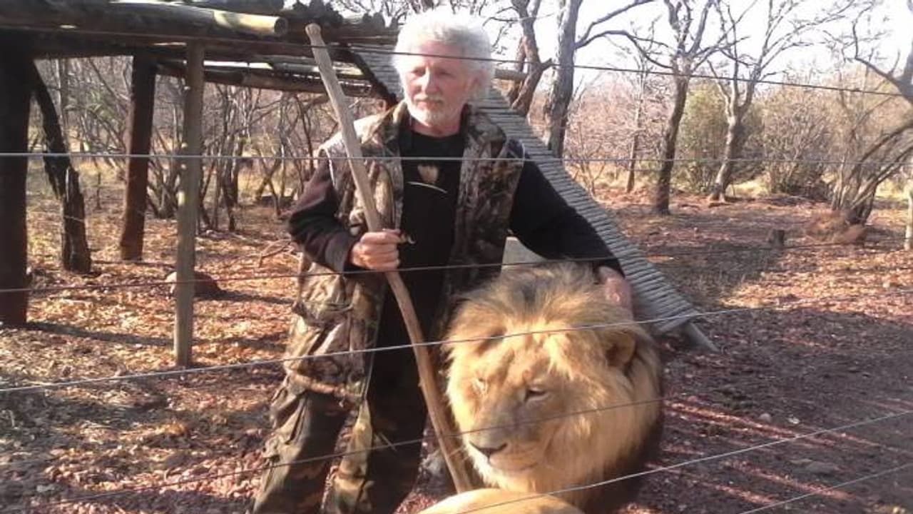 70 കാരന്റെ ജീവനെടുത്തത് മക്കളെ പോലെ സ്നേഹിച്ചു വളർത്തിയ സിംഹങ്ങൾ, 'ലയൺ മാന്റെ' ദാരുണമായ കഥ 70 കാരന്റെ ജീവനെടുത്തത് മക്കളെ പോലെ സ്നേഹിച്ചു വളർത്തിയ സിംഹങ്ങൾ, 'ലയൺ മാന്റെ' ദാരുണമായ കഥ