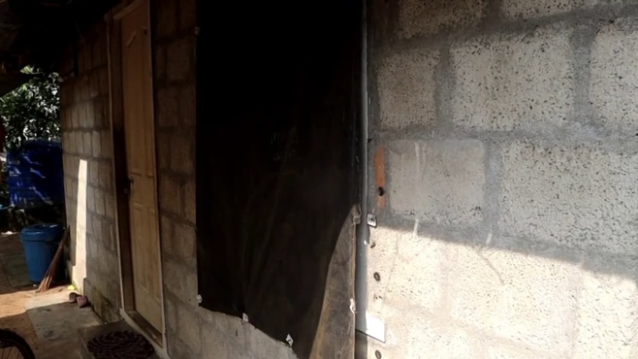 ഒന്നേമുക്കാൽ പവന്റെ മാല നഷ്ടമായത് വീട്ടിൽ ഉറങ്ങിക്കിടക്കുമ്പോൾ; ജനലിലൂടെ കൈയിട്ട് മാല പൊട്ടിച്ച് രക്ഷപ്പെട്ടു