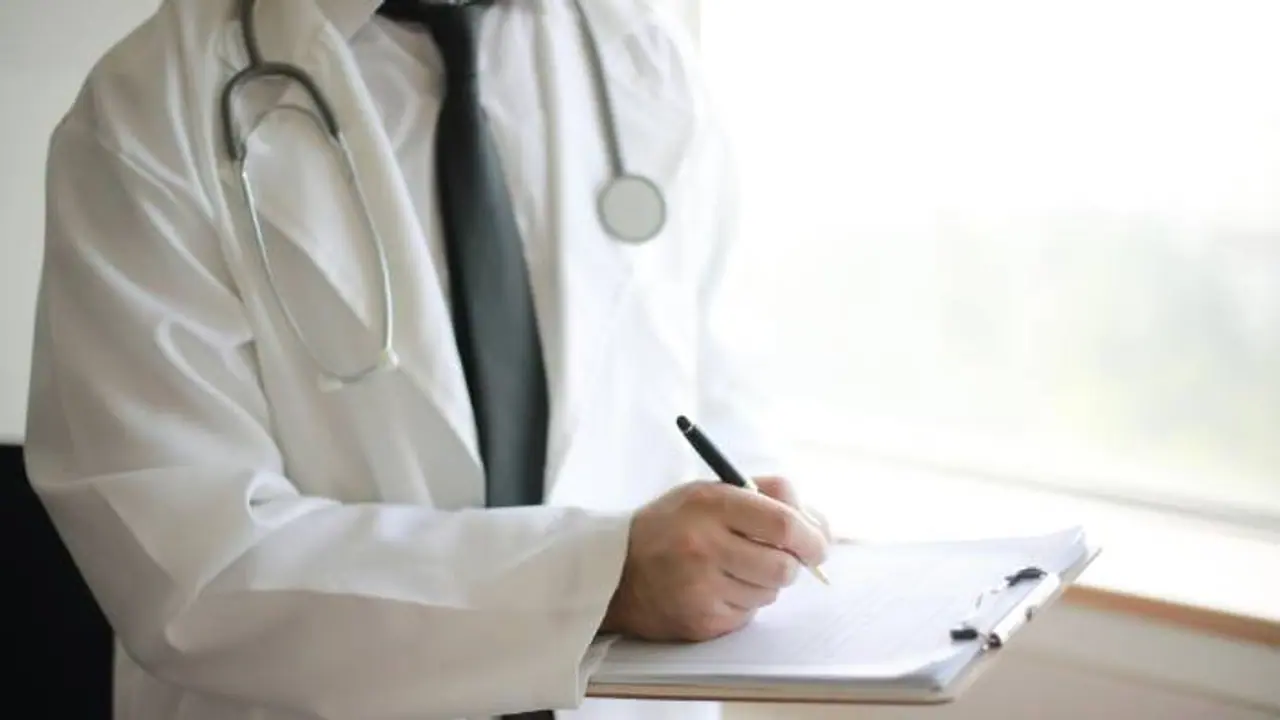 12 കൊല്ലം മുമ്പ് ഡോക്ടർ പൊണ്ണത്തടിയെന്ന് വിധിയെഴുതി, വയറിൽ 27 കിലോ​ഗ്രാം ട്യൂമർ