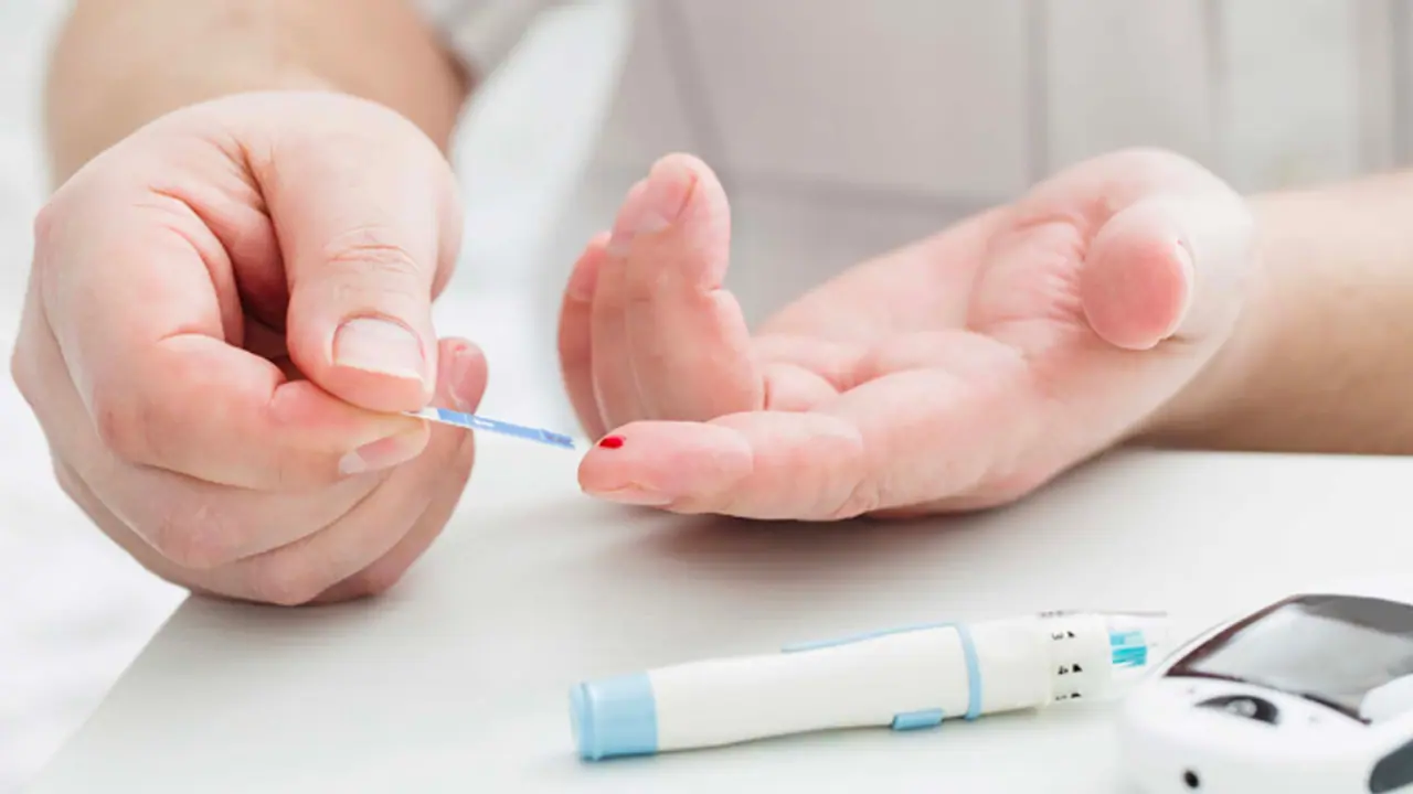 World Diabetes Day 2024 : പ്രമേഹരോഗികള്ക്ക് പഴങ്ങള് കഴിക്കാമോ? ഡോക്ടർ പറയുന്നു World Diabetes Day 2024 : പ്രമേഹരോഗികള്ക്ക് പഴങ്ങള് കഴിക്കാമോ? ഡോക്ടർ പറയുന്നു