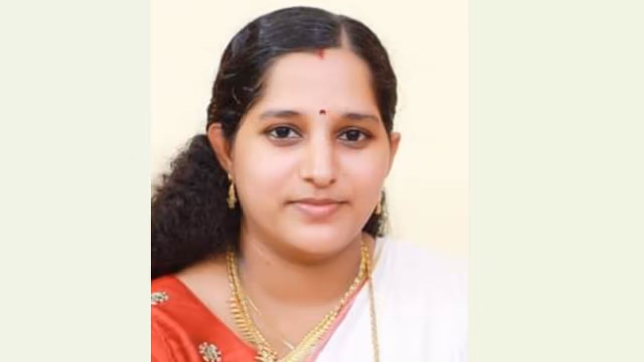 കാണാതായ യുവതിയുടെ മൃതദേഹം പമ്പാനദിയിൽ കാണ്ടെത്തി കാണാതായ യുവതിയുടെ മൃതദേഹം പമ്പാനദിയിൽ കാണ്ടെത്തി