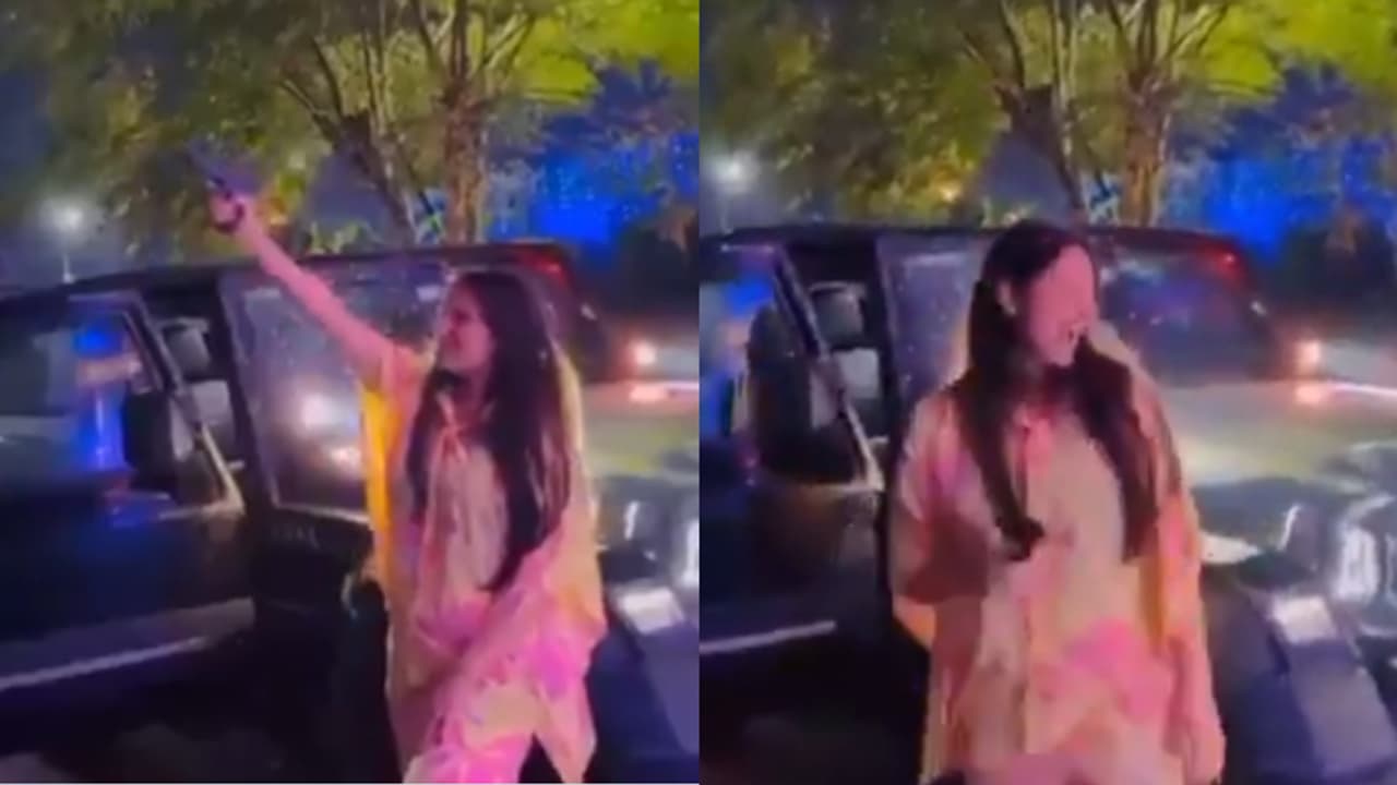 ഡോക്ടറുടെ 'മലിനീകരണമില്ലാത്ത' ദീപാവലി ആഘോഷം; വീഡിയോ കണ്ട പൊലീസ് ആയുധ നിയമ പ്രകാരം കേസെടുത്തു ഡോക്ടറുടെ 'മലിനീകരണമില്ലാത്ത' ദീപാവലി ആഘോഷം; വീഡിയോ കണ്ട പൊലീസ് ആയുധ നിയമ പ്രകാരം കേസെടുത്തു