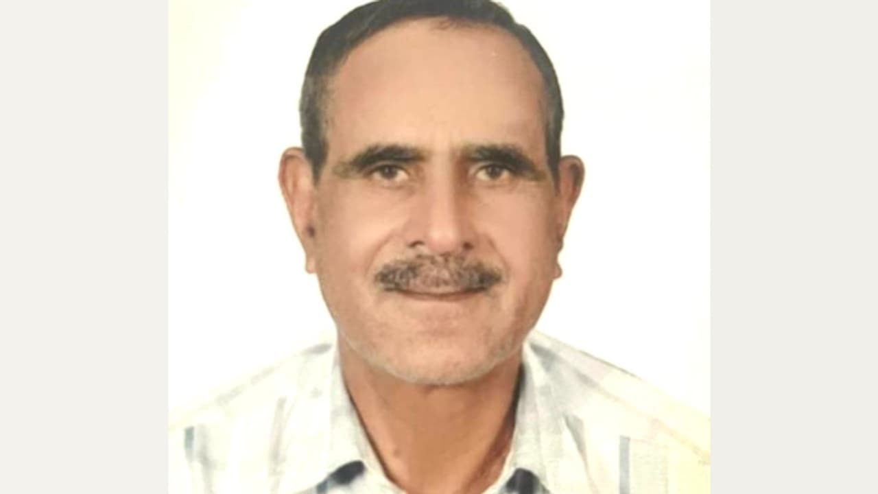 വാഹനം ഓടിക്കുമ്പോൾ ഹൃദയാഘാതം; സൗദിയിൽ മരിച്ച പ്രവാസിയുടെ മൃതദേഹം നാട്ടിലെത്തിച്ചു വാഹനം ഓടിക്കുമ്പോൾ ഹൃദയാഘാതം; സൗദിയിൽ മരിച്ച പ്രവാസിയുടെ മൃതദേഹം നാട്ടിലെത്തിച്ചു