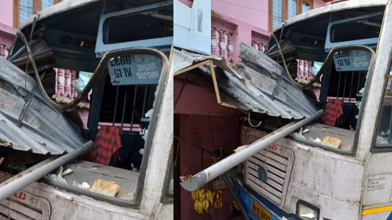 ഇടറോഡിൽ നിന്ന് കാർ പെട്ടെന്നെത്തി, വെട്ടിത്തിരിച്ച കെഎസ്ആർടിസി ബസ് നിയന്ത്രണം വിട്ടു; കടയിലേക്ക് ഇടിച്ചു കയറി