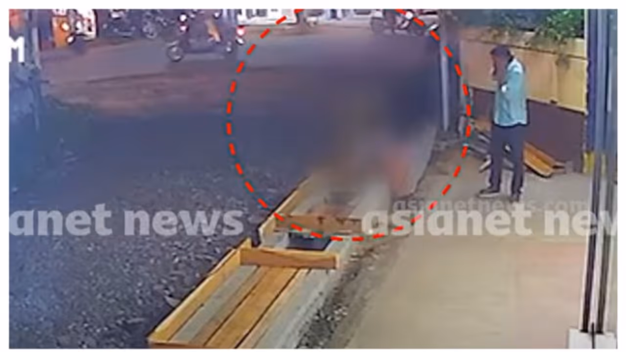 ആലപ്പുഴയിൽ നിർമാണത്തിലിരുന്ന ഓടയിൽ ഗർഭിണി വീണു; സ്ഥലത്ത് അപകട സൂചന ബോർഡുകളില്ല ആലപ്പുഴയിൽ നിർമാണത്തിലിരുന്ന ഓടയിൽ ഗർഭിണി വീണു; സ്ഥലത്ത് അപകട സൂചന ബോർഡുകളില്ല