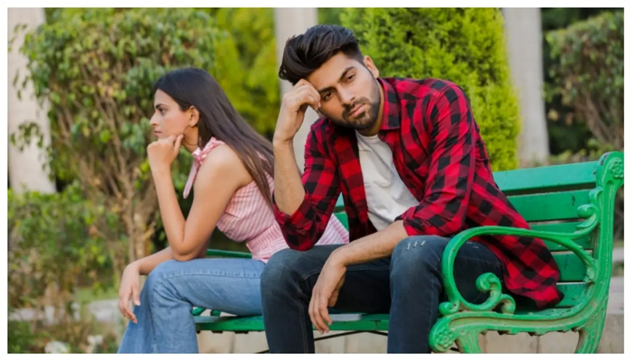 'പ്രണയം തകർന്നു, പത്ത് ദിവസം 'ബ്രേക്കപ്പ് ലീവ്' വേണം; വ്യത്യസ്തമായ അവധി ആവശ്യം, സോഷ്യല് മീഡിയയില് വൈറല് 'പ്രണയം തകർന്നു, പത്ത് ദിവസം 'ബ്രേക്കപ്പ് ലീവ്' വേണം; വ്യത്യസ്തമായ അവധി ആവശ്യം, സോഷ്യല് മീഡിയയില് വൈറല്