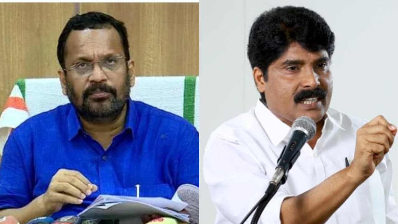  മേപ്പാടിയിലെ കിറ്റ് വിവാദം തുറന്ന പോരിലേക്ക്; ഗോഡൗണുകള്‍ തുറന്ന് പരിശോധിക്കാൻ വെല്ലുവിളിച്ച് കോണ്‍ഗ്രസ്