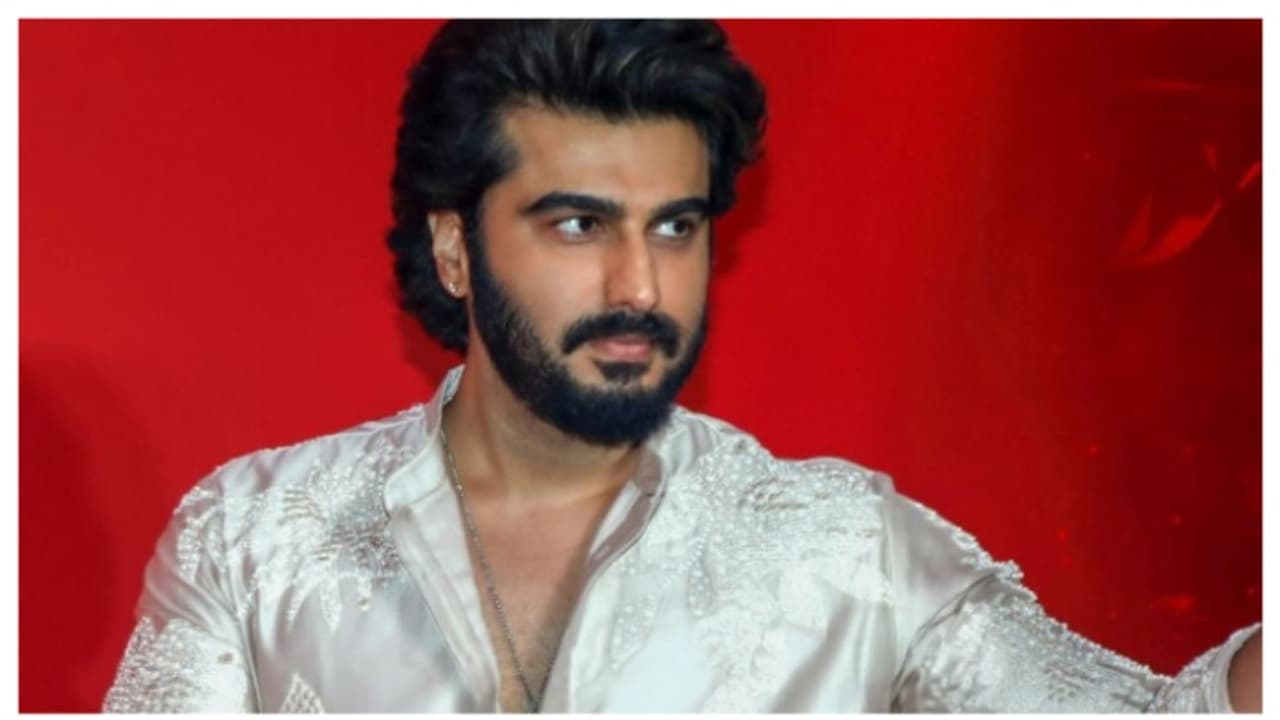 അമിത ക്ഷീണം, എപ്പോഴും തണുപ്പ് അനുഭവപ്പെടുക ; അർജുൻ കപൂറിനെ ബാധിച്ച 'ഹാഷിമോട്ടോസ് തൈറോയ്ഡൈറ്റിസ്' എന്താണ്? അമിത ക്ഷീണം, എപ്പോഴും തണുപ്പ് അനുഭവപ്പെടുക ; അർജുൻ കപൂറിനെ ബാധിച്ച 'ഹാഷിമോട്ടോസ് തൈറോയ്ഡൈറ്റിസ്' എന്താണ്?