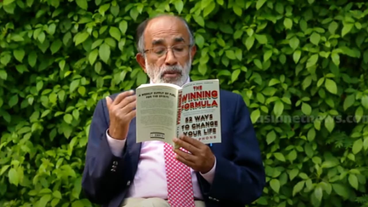 പത്താം ക്ലാസ്സിലെ 42 ശതമാനം മാർക്കിൽ നിന്ന് ഐഎഎസ് പദവിയിലേക്ക്; 'വിന്നിം​ഗ് ഫോർമുല'യുമായി അൽഫോൺസ് കണ്ണന്താനം