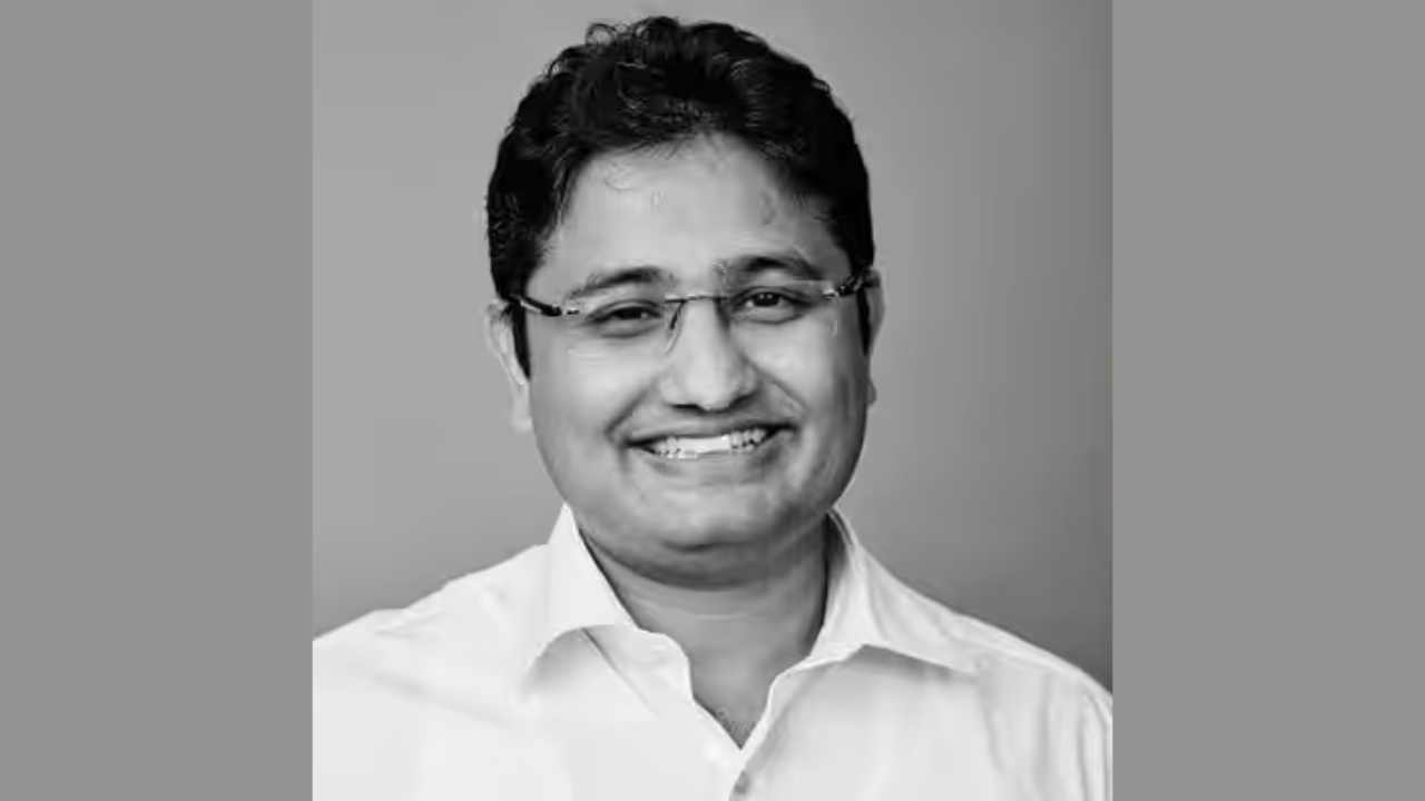 This corporate leader quit his job and built a seafood empire worth Rs 4000 crore