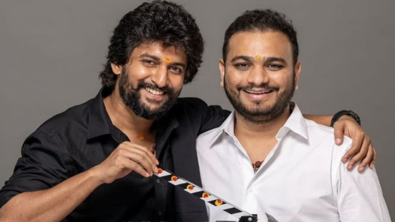 തെന്നിന്ത്യയിലെ വമ്പൻ ചിത്രത്തിന്റെ പേര് ചോര്ന്നു, രൂക്ഷമായി പ്രതികരിച്ച് ആ ഹിറ്റ് സംവിധായകൻ, സംഭവിച്ചത്.. തെന്നിന്ത്യയിലെ വമ്പൻ ചിത്രത്തിന്റെ പേര് ചോര്ന്നു, രൂക്ഷമായി പ്രതികരിച്ച് ആ ഹിറ്റ് സംവിധായകൻ, സംഭവിച്ചത്..