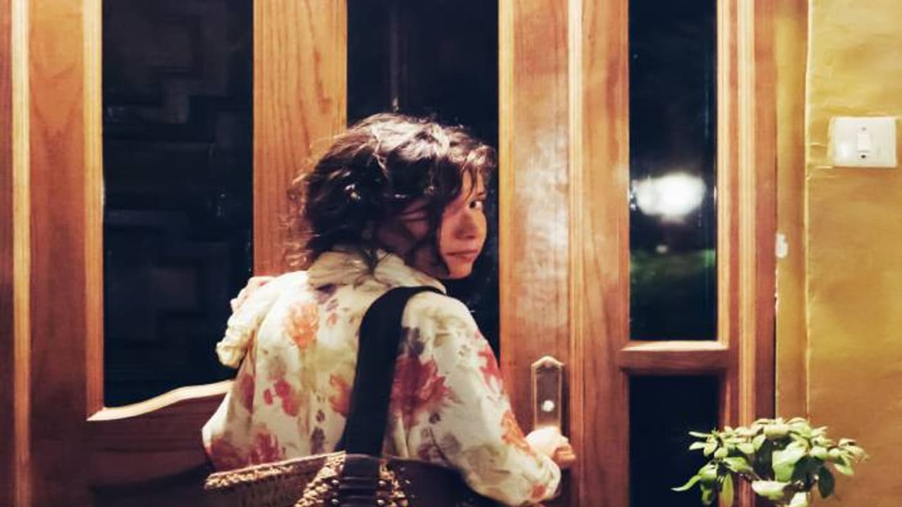 'തനിച്ച് താമസിക്കുന്ന സ്ത്രീകളാണോ? ഈ അബദ്ധം കാണിക്കരുത്, വീട്ടിൽ ചെന്നാലുടനെ ഇങ്ങനെ ചെയ്യരുത്'