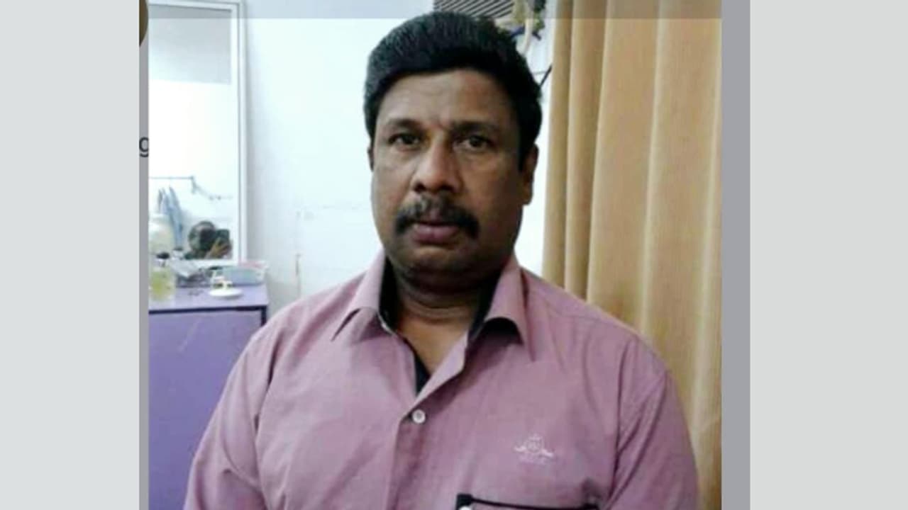 24 വർഷമായി പ്രവാസി; മലയാളി ഹൃദയാഘാതം മൂലം സൗദിയിൽ മരിച്ചു 24 വർഷമായി പ്രവാസി; മലയാളി ഹൃദയാഘാതം മൂലം സൗദിയിൽ മരിച്ചു