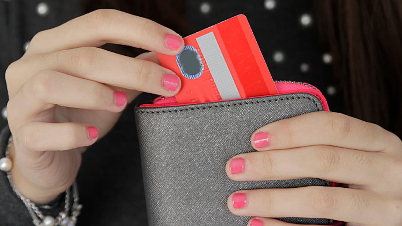 10 വര്ഷമായി ജോലി ചെയ്തിട്ടില്ല, മുടങ്ങാതെ ശമ്പളം വാങ്ങി നഴ്സ്! വൻ തുക സമ്പാദിച്ചു; പക്ഷേ കിട്ടിയത് മുട്ടൻ പണി 10 വര്ഷമായി ജോലി ചെയ്തിട്ടില്ല, മുടങ്ങാതെ ശമ്പളം വാങ്ങി നഴ്സ്! വൻ തുക സമ്പാദിച്ചു; പക്ഷേ കിട്ടിയത് മുട്ടൻ പണി