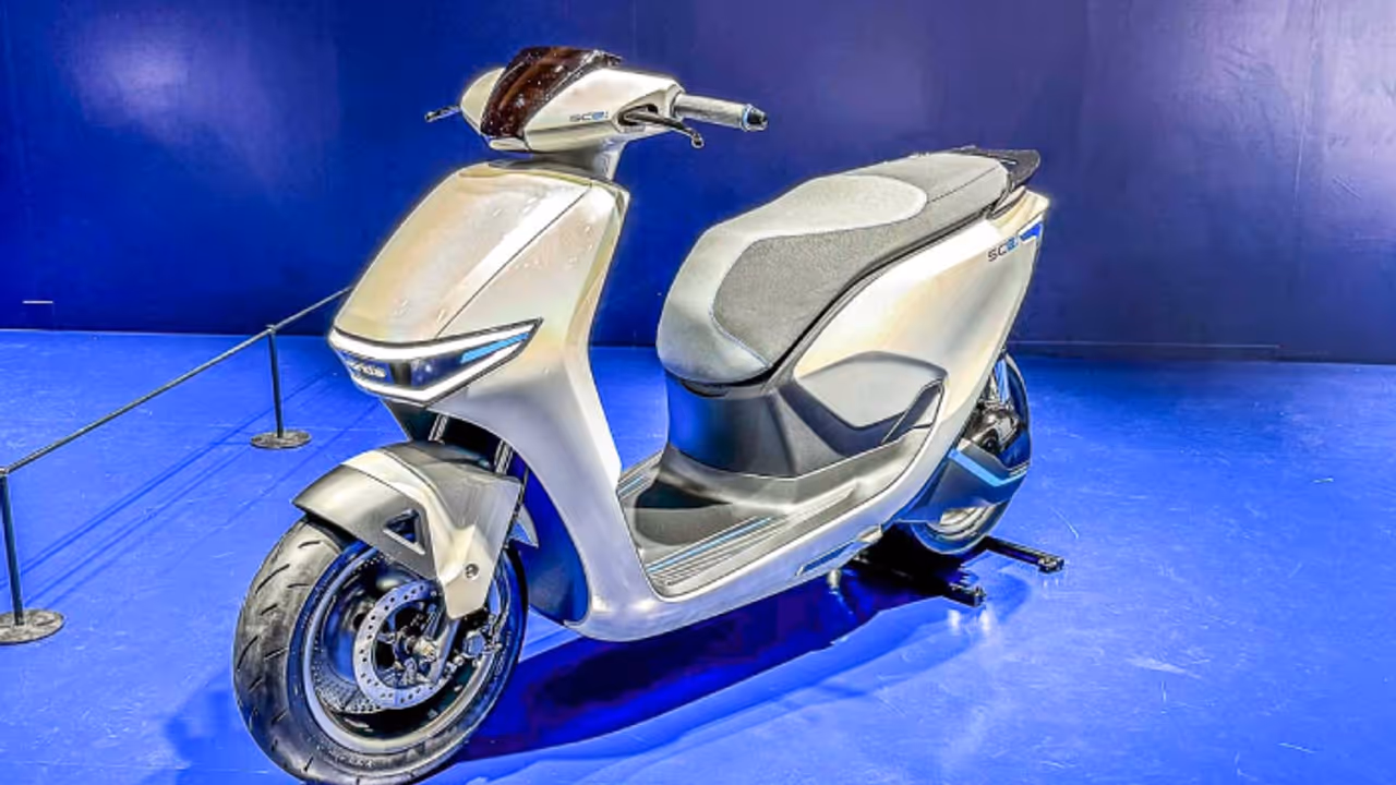 ഇനി കണ്ടംവഴി ഓടേണ്ടിവരുമോ?! നെഞ്ചിടിച്ച് ഒലയും ഏതറുമൊക്കെ; ആക്ടിവ ഇലക്ട്രിക്ക് ഇന്നെത്തും!