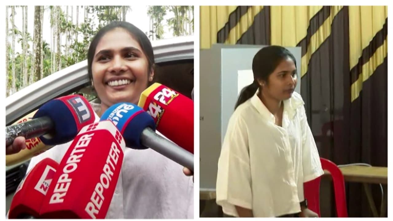 ഉറ്റവരും ഉടയവരുമില്ല; ദുരിതകാലത്തിന് നേരിയ ആശ്വാസം, ശ്രുതി ഇന്ന് സർക്കാർ ജോലിയിൽ പ്രവേശിക്കും ഉറ്റവരും ഉടയവരുമില്ല; ദുരിതകാലത്തിന് നേരിയ ആശ്വാസം, ശ്രുതി ഇന്ന് സർക്കാർ ജോലിയിൽ പ്രവേശിക്കും