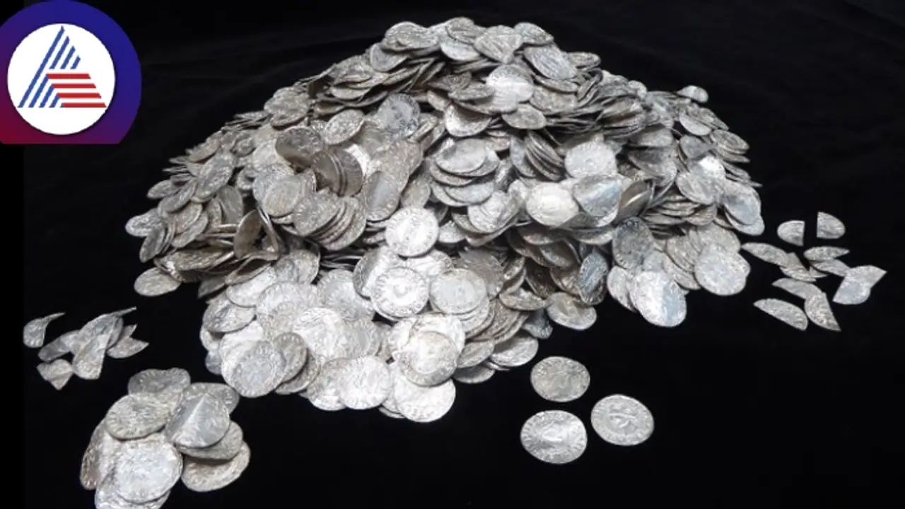 ಬ್ರಿಟೀಷ್ ಇತಿಹಾಸದಲ್ಲಿ 950 ವರ್ಷದ ಹಿಂದಿನ ಅತಿದೊಡ್ಡ ನಿಧಿ ಪತ್ತೆ! ಬ್ರಿಟೀಷ್ ಇತಿಹಾಸದಲ್ಲಿ 950 ವರ್ಷದ ಹಿಂದಿನ ಅತಿದೊಡ್ಡ ನಿಧಿ ಪತ್ತೆ!