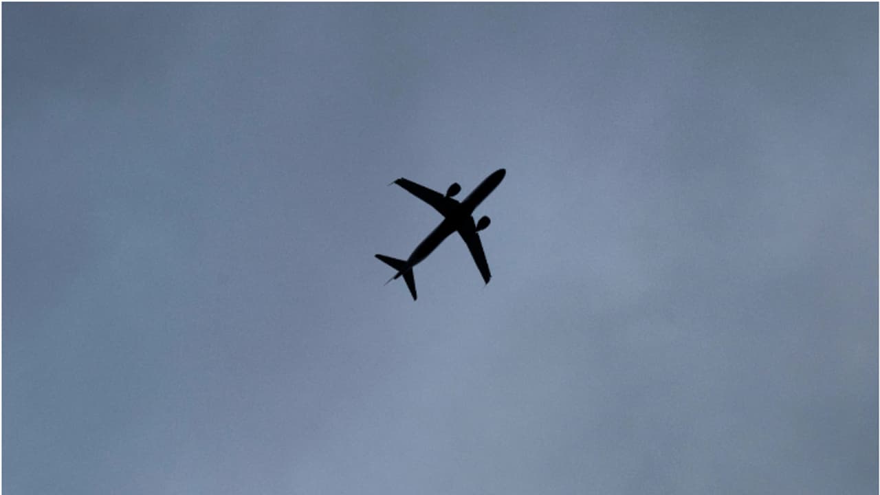 ദുബൈ എയർപോർട്ടിൽ നിന്ന് പുറപ്പെട്ട വിമാനം വഴിതിരിച്ചുവിട്ടു, ഇന്ധനം കുറവെന്ന റിപ്പോർട്ട് തള്ളി ഫ്ലൈദുബൈ