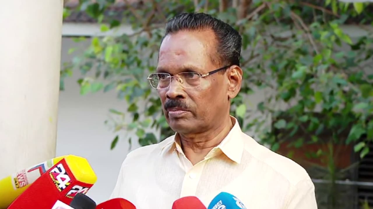 വയനാട് ദുരന്തം: കേന്ദ്രം രാഷ്ട്രീയം കളിക്കുന്നെന്ന് എൽഡിഎഫ് കൺവീനർ; 'പ്രഖ്യാപനമല്ലാതെ ഒരു സഹായവും കിട്ടിയില്ല' വയനാട് ദുരന്തം: കേന്ദ്രം രാഷ്ട്രീയം കളിക്കുന്നെന്ന് എൽഡിഎഫ് കൺവീനർ; 'പ്രഖ്യാപനമല്ലാതെ ഒരു സഹായവും കിട്ടിയില്ല'