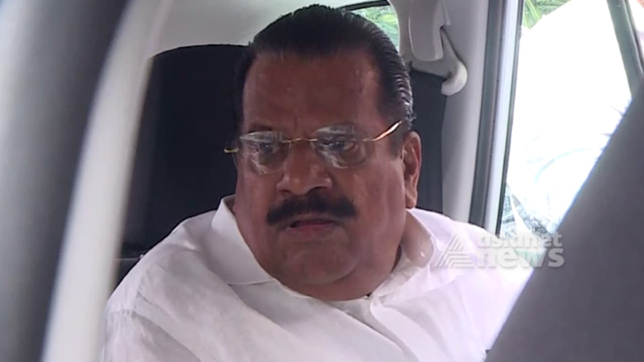 ആത്മകഥാ വിവാദത്തിന് പിന്നിൽ ഗൂഢാലോചനയെന്ന് ആവർത്തിച്ച് ഇ പി; തകർക്കാൻ നീക്കമെന്നും പാർട്ടി യോഗത്തിൽ വിശദീകരണം