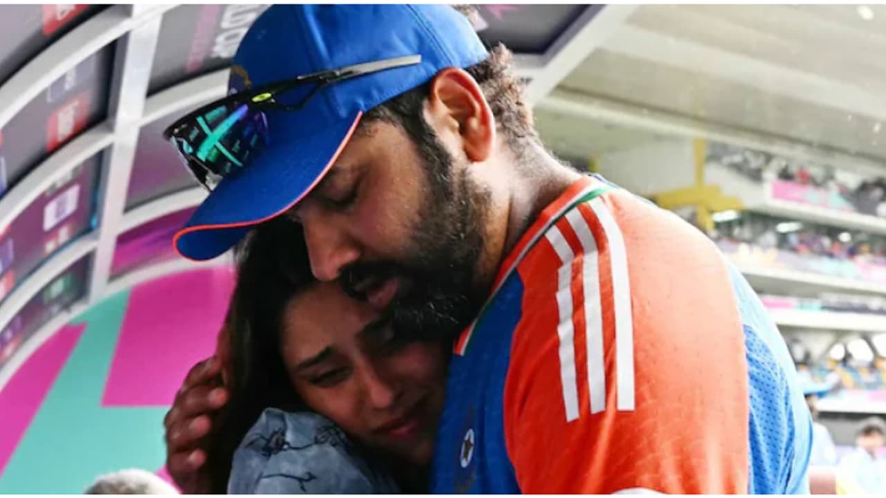 ആഹ്ളാദം! രോഹിത് വീണ്ടും അച്ഛനായി, റിതികക്ക് ആൺകുഞ്ഞ് പിറന്നു; ഓസ്ട്രേലിയൻ പര്യടനത്തിൽ ഇന്ത്യൻ നായകനും എത്തും?