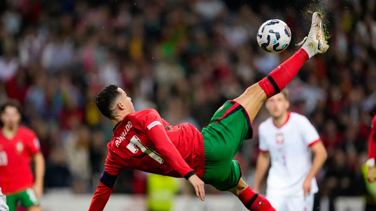 Cristiano Ronaldo's sublime bicycle kick in Portugal's Nations League win over Poland stuns Internet (WATCH) Cristiano Ronaldo's sublime bicycle kick in Portugal's Nations League win over Poland stuns Internet (WATCH)