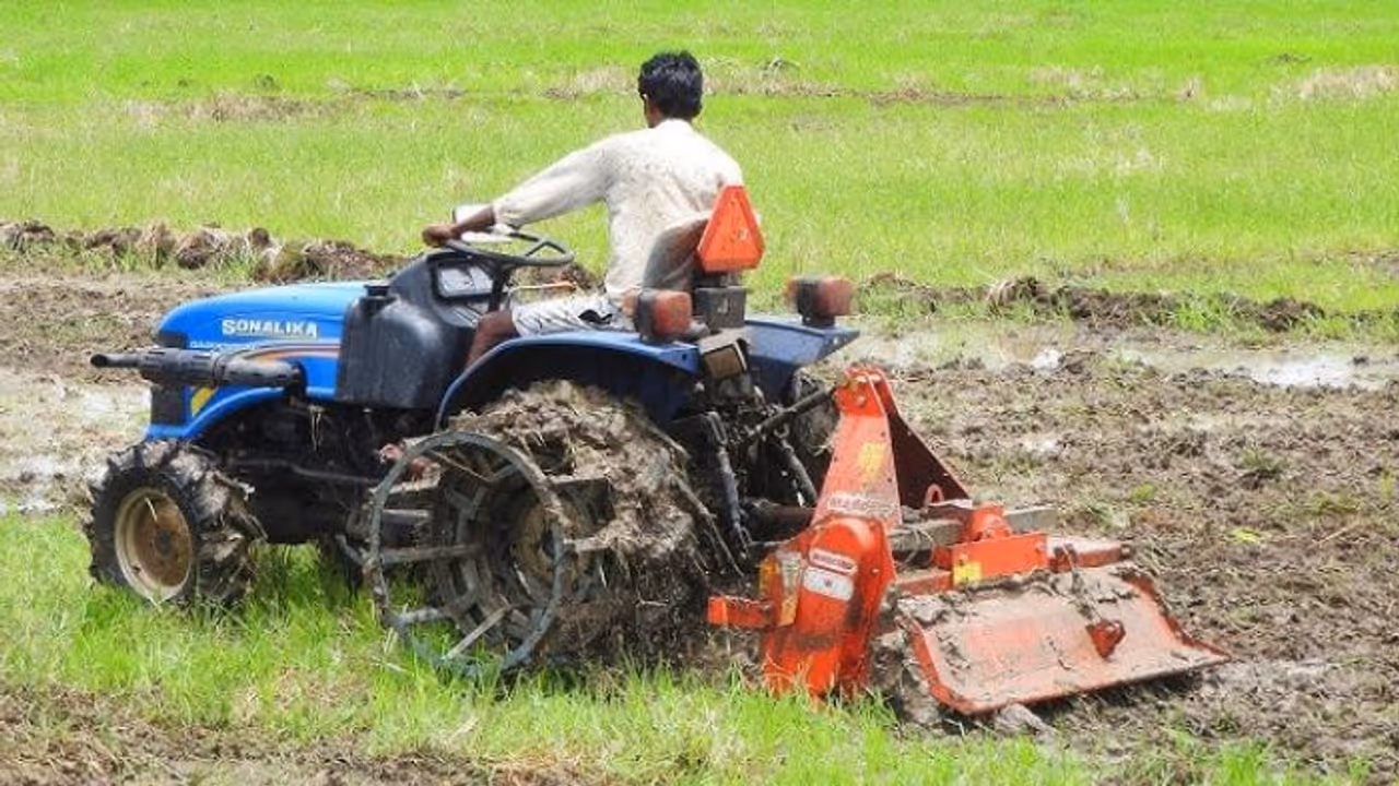 Karnataka offers 90% subsidy on mini tractors for farmers; Here's how to apply