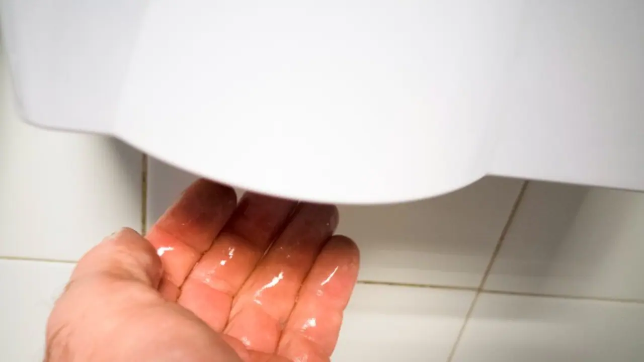 SHOCKING! Scientist's viral experiment reveals why you should NEVER use hand dryer in public toilets (WATCH)