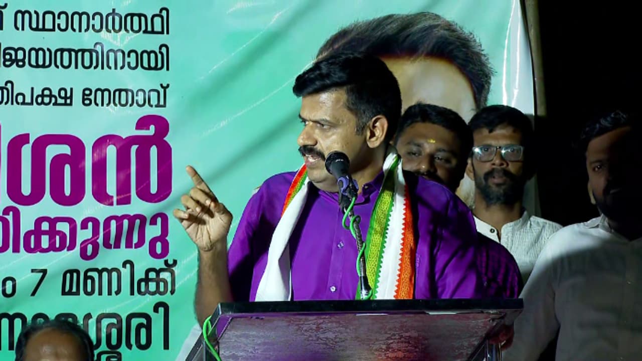 'വരാനിരിക്കുന്ന സിനിമയുടെ ക്ലൈമാക്സിൽ ഇനിയും ട്വിസ്റ്റുണ്ടാകും'; പാലക്കാട് ഇങ്ങ് എടുക്കുവാന്ന് സന്ദീപ് വാര്യ‍ർ