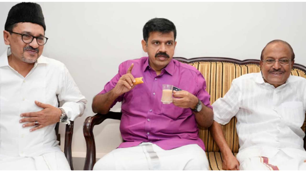 'പാലക്കാട് സന്ദീപ് വാര്യർ എഫക്ട് ഉണ്ടാകും'; സന്ദീപിന്‍റെ മുൻകാല നിലപാടിൽ മാറ്റം ഉണ്ടായെന്ന് കുഞ്ഞാലിക്കുട്ടി