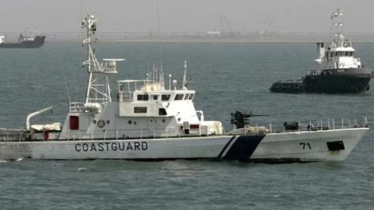 Breaking: ಸಮುದ್ರದಲ್ಲಿ ಭಾರತ ಪಾಕಿಸ್ತಾನ ಹಡಗಿನ ನಡುವೆ ಭಾರೀ ಫೈಟ್‌, 7 ಮಂದಿ ಮೀನುಗಾರರ ರಕ್ಷಣೆ!