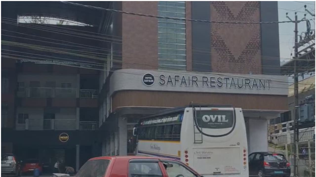 മൂന്നാറിലേക്ക് വിനോദയാത്ര, 51 പേര്‍ക്ക് ഭക്ഷ്യവിഷബാധ; സഫയർ ഹോട്ടൽ അടപ്പിച്ച് ആരോഗ്യവകുപ്പ്