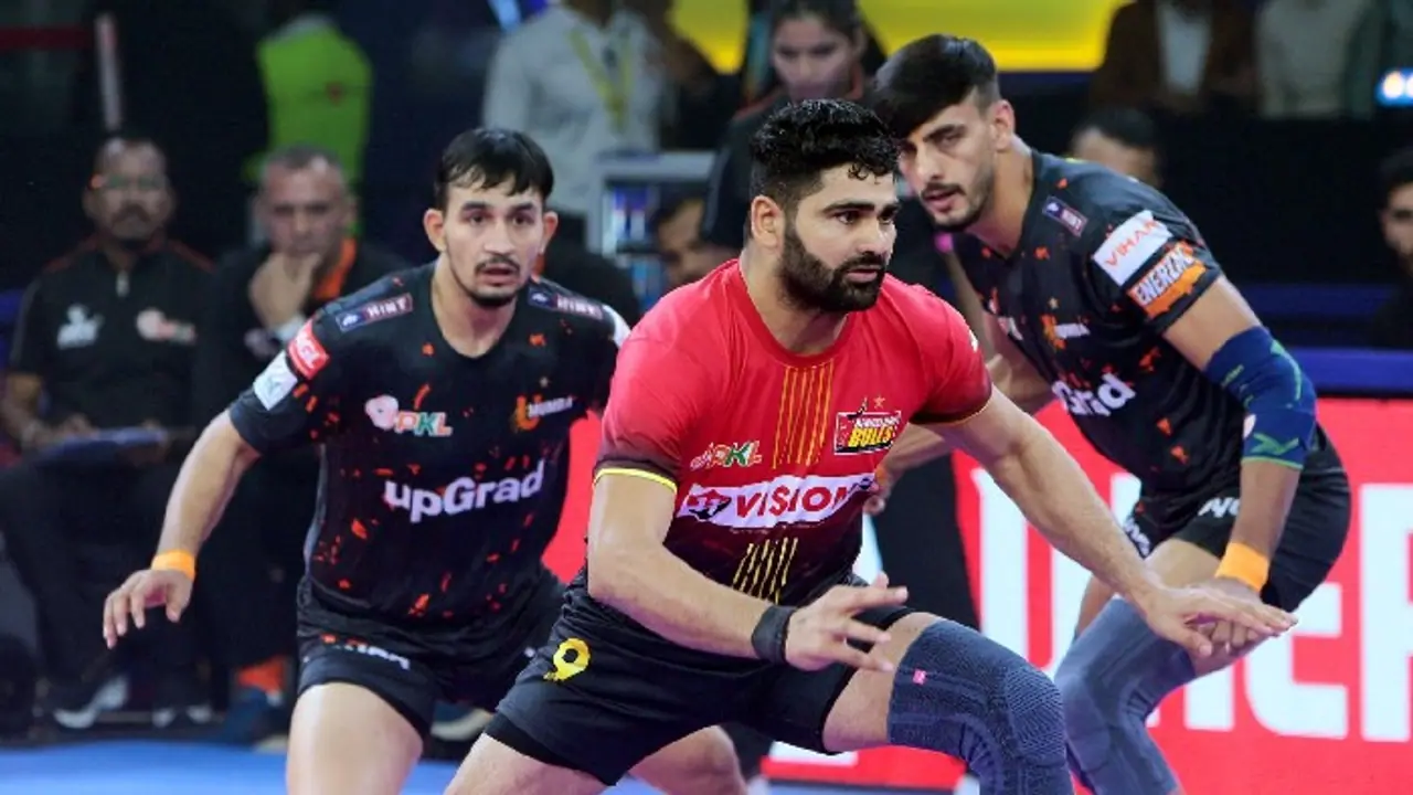 ಪ್ರೊ ಕಬಡ್ಡಿ ಲೀಗ್: 9ನೇ ಸೋಲು ಕಂಡ ಬೆಂಗಳೂರು ಬುಲ್ಸ್‌, ಮುಂಬಾ ಎದುರು ವಿರೋಚಿತ ಸೋಲು