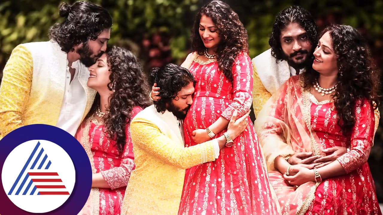 ಪತ್ನಿ ಬೇಬಿ ಬಂಪ್ ಗೆ ಮುತ್ತಿಟ್ಟ ವಸಿಷ್ಠ ಸಿಂಹ, ಹರಿಪ್ರಿಯಾಗೆ ಹರಸಿದ ಫ್ಯಾನ್ಸ್ ಪತ್ನಿ ಬೇಬಿ ಬಂಪ್ ಗೆ ಮುತ್ತಿಟ್ಟ ವಸಿಷ್ಠ ಸಿಂಹ, ಹರಿಪ್ರಿಯಾಗೆ ಹರಸಿದ ಫ್ಯಾನ್ಸ್