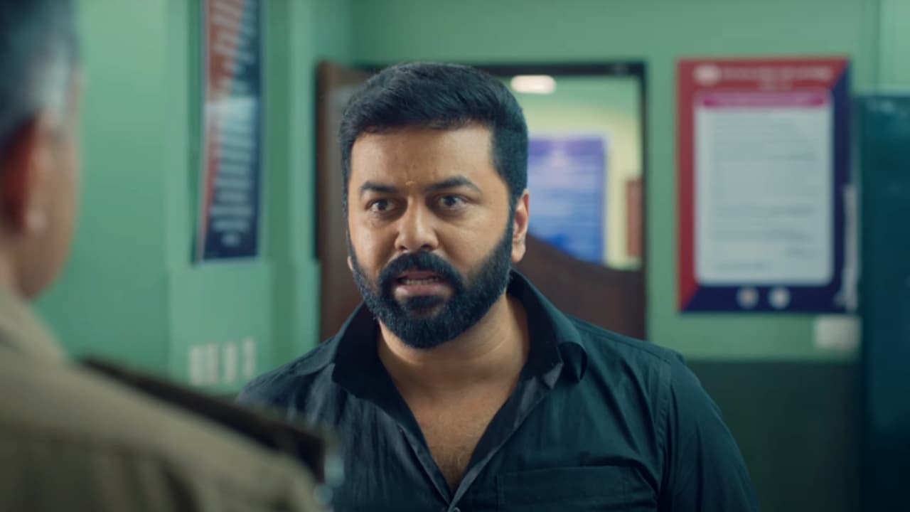 കോമഡി ത്രില്ലറുമായി ഇന്ദ്രജിത്ത്; 'ഞാന്‍ കണ്ടതാ സാറേ' ട്രെയ്‍ലര്‍ എത്തി