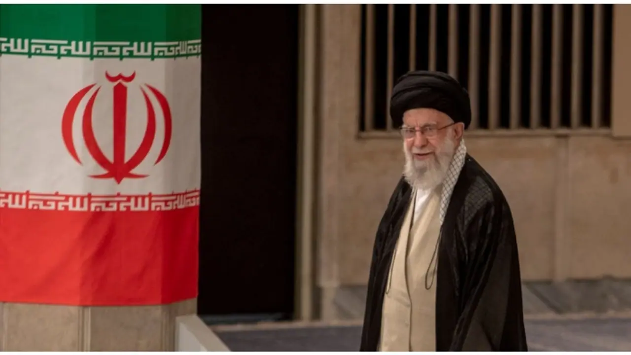 ഇറാനിൽ ആഭ്യന്തര പ്രതിസന്ധി? അലി ഖമേനി ഗുരുതരാവസ്ഥയിലെന്ന് റിപ്പോര്ട്ടുകൾ, മൊജ്തബ ഖമേനിയ ചുമതലയേൽക്കുമോ? ഇറാനിൽ ആഭ്യന്തര പ്രതിസന്ധി? അലി ഖമേനി ഗുരുതരാവസ്ഥയിലെന്ന് റിപ്പോര്ട്ടുകൾ, മൊജ്തബ ഖമേനിയ ചുമതലയേൽക്കുമോ?