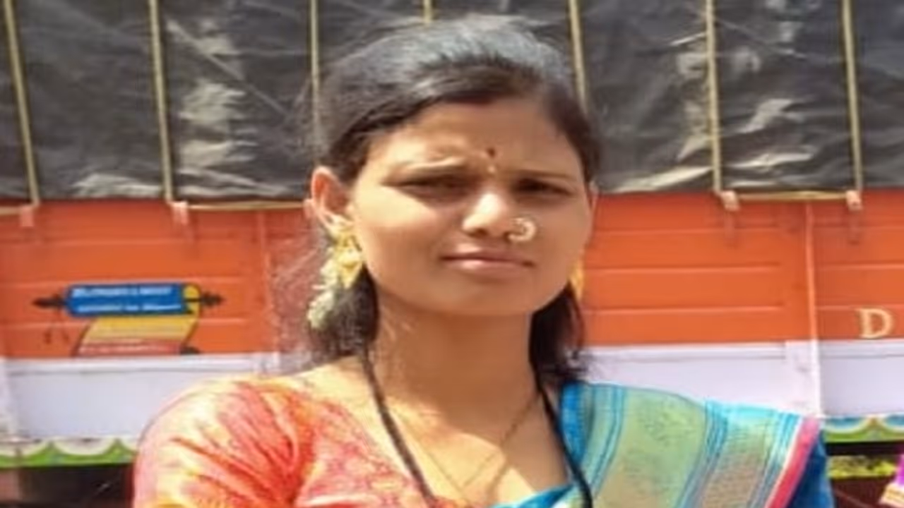 ಬೆಳಗಾವಿ: ವೈದ್ಯರ ನಿರ್ಲಕ್ಷ್ಯಕ್ಕೆ ಬಾಣಂತಿ ಸಾವು?, ಬಿಮ್ಸ್ ಎದುರು ಕುಟುಂಬಸ್ಥರಿಂದ ಪ್ರತಿಭಟನೆ ಬೆಳಗಾವಿ: ವೈದ್ಯರ ನಿರ್ಲಕ್ಷ್ಯಕ್ಕೆ ಬಾಣಂತಿ ಸಾವು?, ಬಿಮ್ಸ್ ಎದುರು ಕುಟುಂಬಸ್ಥರಿಂದ ಪ್ರತಿಭಟನೆ