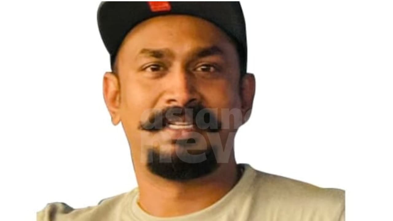 മരണം ക്രിക്കറ്റ് മത്സരത്തിനിടെ; ദുബൈയില് മലയാളി യുവാവിന് ദാരുണാന്ത്യം മരണം ക്രിക്കറ്റ് മത്സരത്തിനിടെ; ദുബൈയില് മലയാളി യുവാവിന് ദാരുണാന്ത്യം