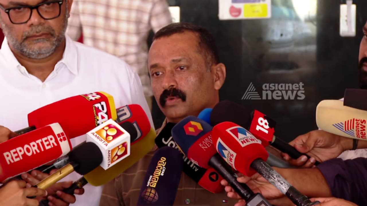 മുനമ്പത്തെ ഭൂമി വഖഫെന്ന് ആവ‍ർത്തിച്ച് സംരക്ഷണ സമിതി; ഫറൂഖ് കോളേജ് മാനേജ്മെൻ്റിനെതിരെ വിമർശനം