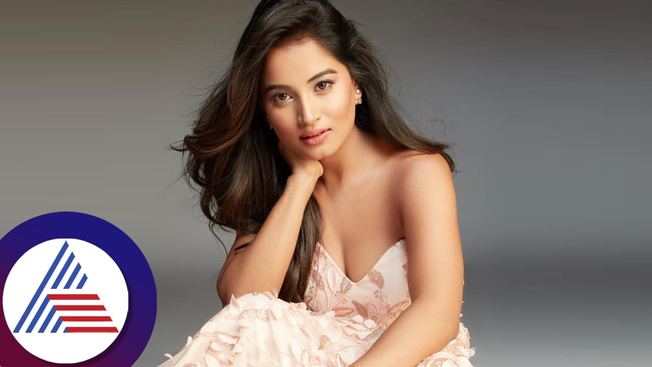 ಕನಸಿನ ಹುಡುಗನಿಗಾಗಿ ಕಾಯ್ತಿರೋ ಬಿಗ್ಬಾಸ್ ಅನುಷಾ: ನಿಮ್ಮಲ್ಲಿ ಈ ಕ್ವಾಲಿಟಿ ಇದ್ರೆ ಟ್ರೈ ಮಾಡ್ಬೋದು! ಕನಸಿನ ಹುಡುಗನಿಗಾಗಿ ಕಾಯ್ತಿರೋ ಬಿಗ್ಬಾಸ್ ಅನುಷಾ: ನಿಮ್ಮಲ್ಲಿ ಈ ಕ್ವಾಲಿಟಿ ಇದ್ರೆ ಟ್ರೈ ಮಾಡ್ಬೋದು!