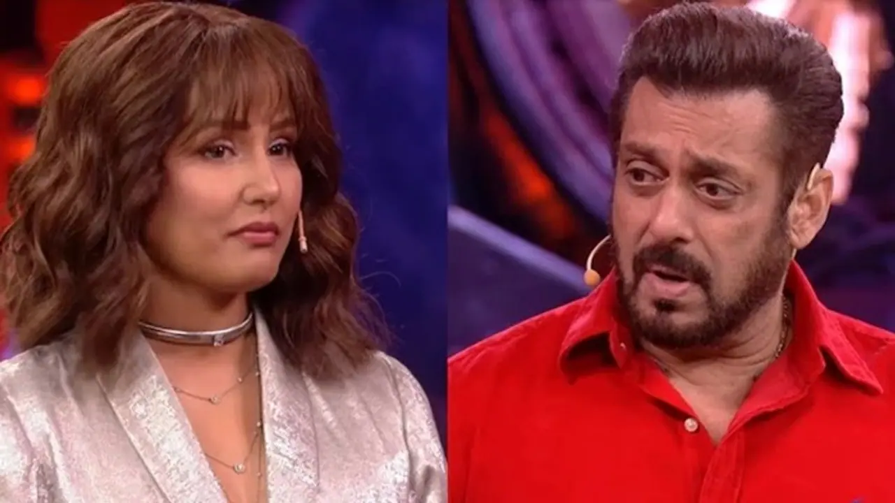 Bigg Boss 18: Hina Khan at Salman Khan's Weekend Ka Vaar episode, talks about her cancer battle