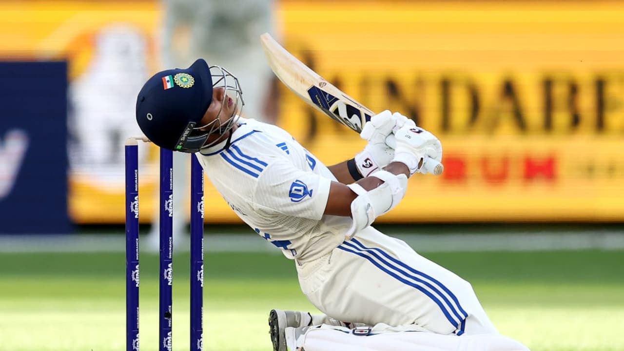 ഇന്ത്യയുടെ ലക്ഷ്യം സമനില? അമിത പ്രതിരോധത്തില് പന്ത് ജയ്സ്വാള് സഖ്യം; വിക്കറ്റ് വീഴ്ത്താനാവാതെ ഓസീസ് ഇന്ത്യയുടെ ലക്ഷ്യം സമനില? അമിത പ്രതിരോധത്തില് പന്ത് ജയ്സ്വാള് സഖ്യം; വിക്കറ്റ് വീഴ്ത്താനാവാതെ ഓസീസ്