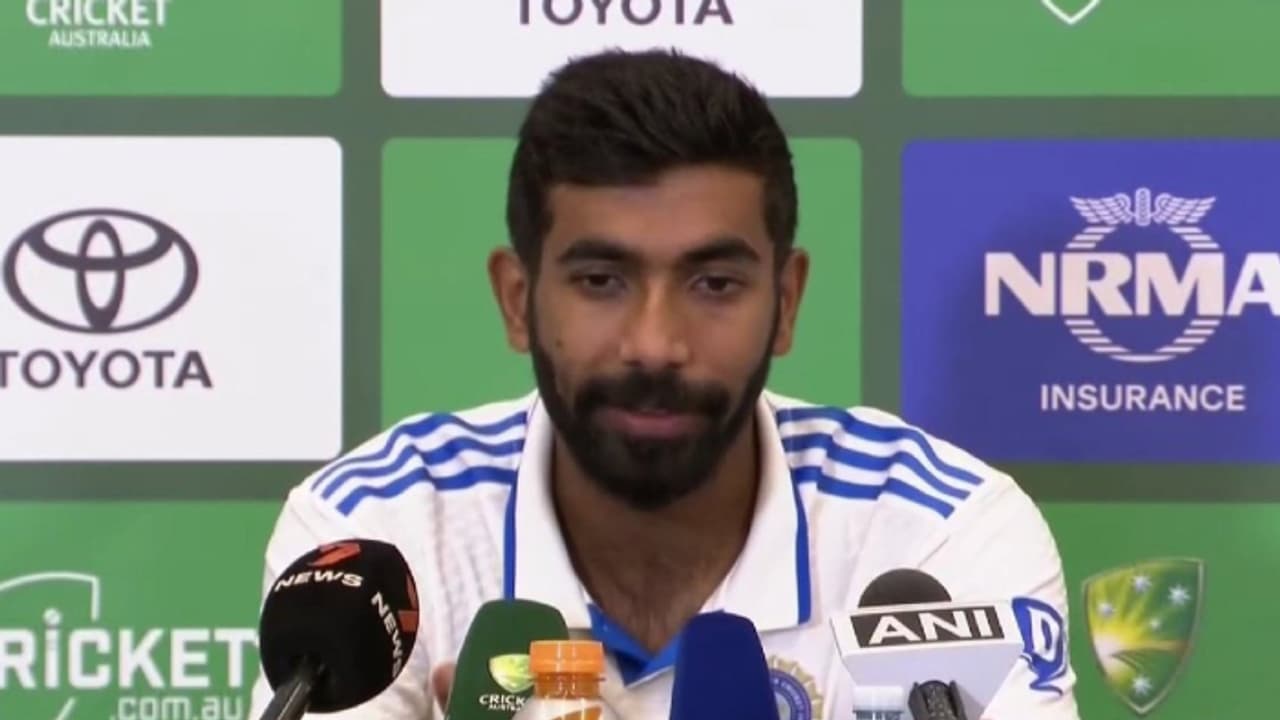 മോശം പ്രകടനത്തിന്റെ പേരിൽ ആർക്കുനേരെയും വിരൽ ചൂണ്ടില്ല, ടീമിലിപ്പോൾ തലമുറ മാറ്റത്തിന്റെ കാലമെന്ന് ബുമ്ര മോശം പ്രകടനത്തിന്റെ പേരിൽ ആർക്കുനേരെയും വിരൽ ചൂണ്ടില്ല, ടീമിലിപ്പോൾ തലമുറ മാറ്റത്തിന്റെ കാലമെന്ന് ബുമ്ര