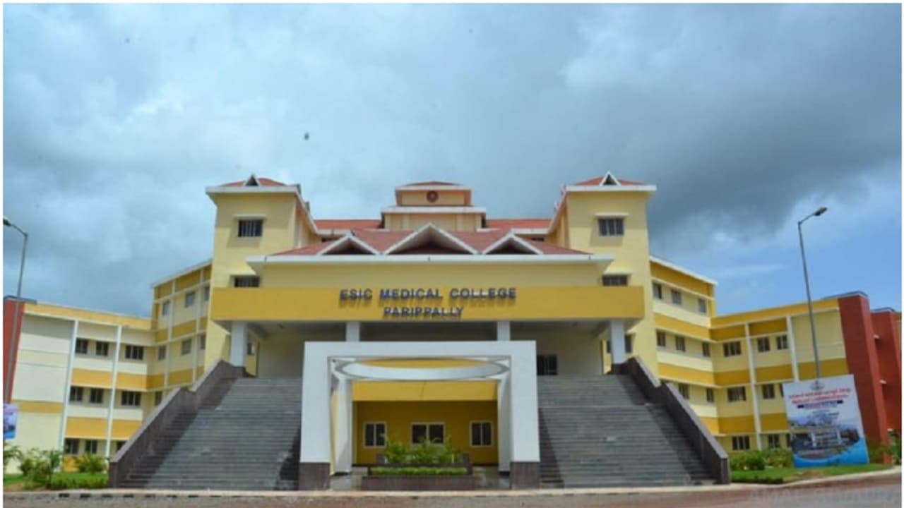 പാരിപ്പള്ളി മെഡിക്കൽ കോളേജിൽ വനിതാ ഡോക്ടർക്ക് നേരെ പീഡനശ്രമം; സർജനെതിരെ പരാതി, കേസെടുത്ത് പൊലീസ്