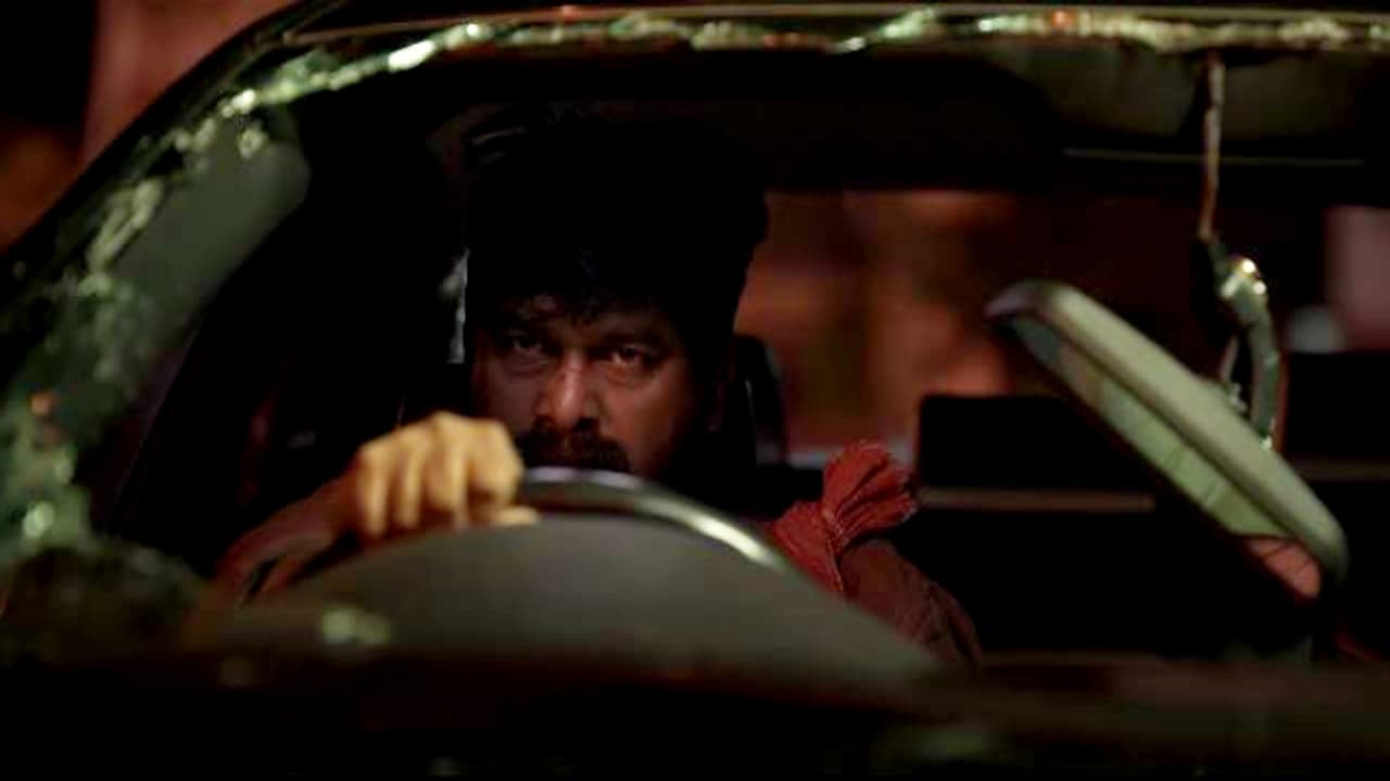 കന്നഡ പ്രേക്ഷകര്ക്ക് മുന്നിലേക്കും സംവിധായകന് ജോജു; 'പണി' കന്നഡ ട്രെയ്ലര് എത്തി കന്നഡ പ്രേക്ഷകര്ക്ക് മുന്നിലേക്കും സംവിധായകന് ജോജു; 'പണി' കന്നഡ ട്രെയ്ലര് എത്തി