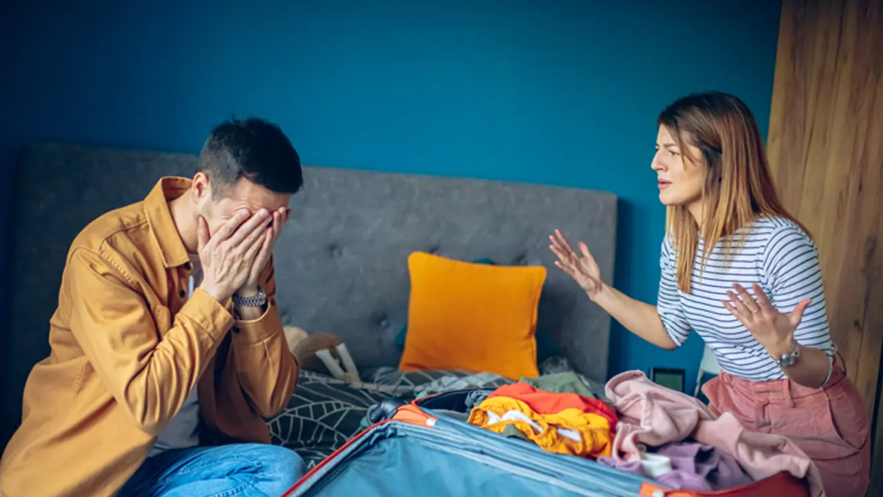 Man secretly books luxury OYO stay to avoid 'toxic' mother in law; wife takes EPIC revenge after confession Man secretly books luxury OYO stay to avoid 'toxic' mother in law; wife takes EPIC revenge after confession