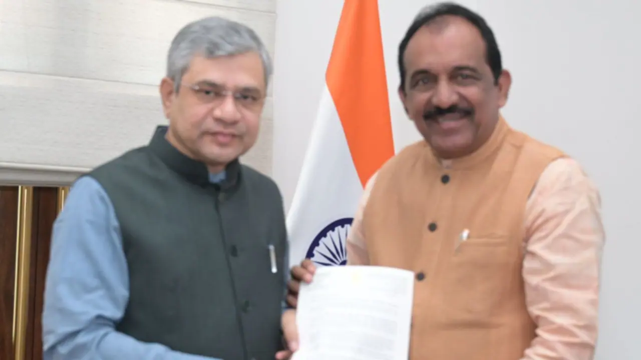 നെടുമ്പാശ്ശേരി പുതിയ റെയിൽവേ സ്റ്റേഷൻ, ഡിവൈൻ നഗർ ഫൂട് ഓവർ ബ്രിഡ്ജ്; കേന്ദ്രമന്ത്രിക്ക് ബെന്നി ബഹനാന്റെ നിവദേനം നെടുമ്പാശ്ശേരി പുതിയ റെയിൽവേ സ്റ്റേഷൻ, ഡിവൈൻ നഗർ ഫൂട് ഓവർ ബ്രിഡ്ജ്; കേന്ദ്രമന്ത്രിക്ക് ബെന്നി ബഹനാന്റെ നിവദേനം