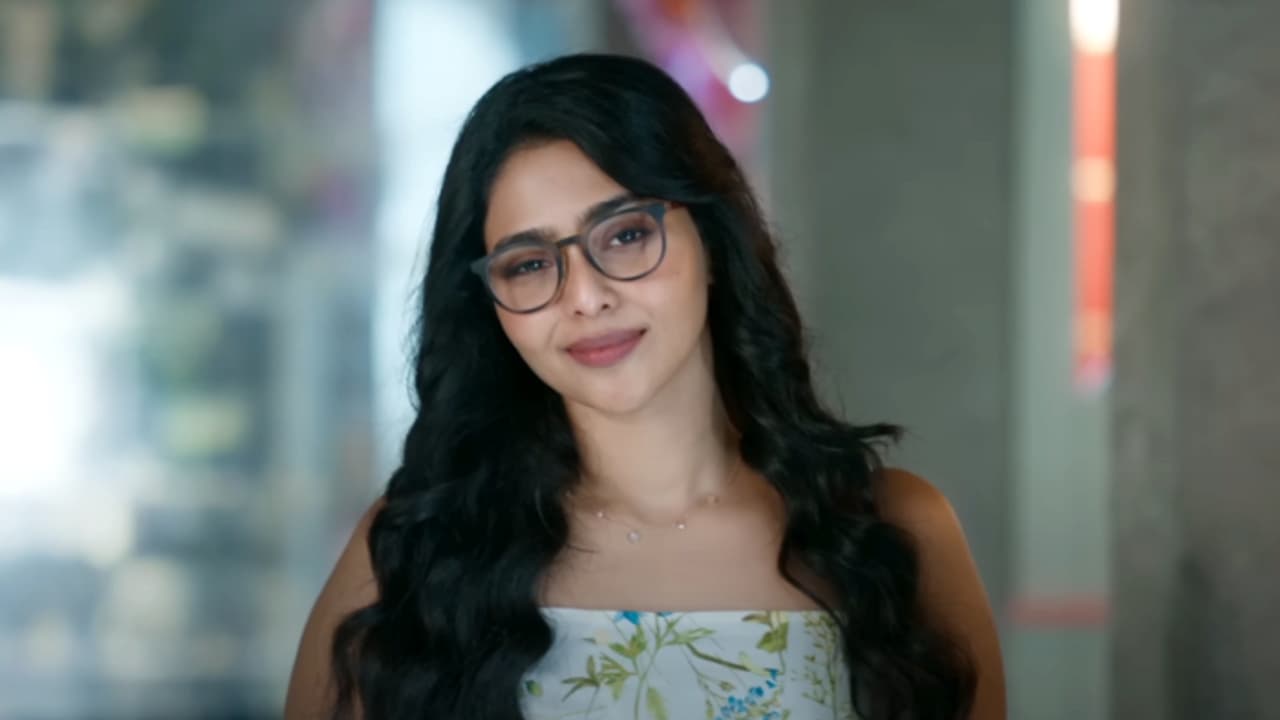 ജേക്സ് ബിജോയ്‍യുടെ സംഗീതം, 'ഹലോ മമ്മി'യിലെ ഗാനമെത്തി